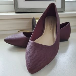 Christian Siriano | Pointed Textured Flats